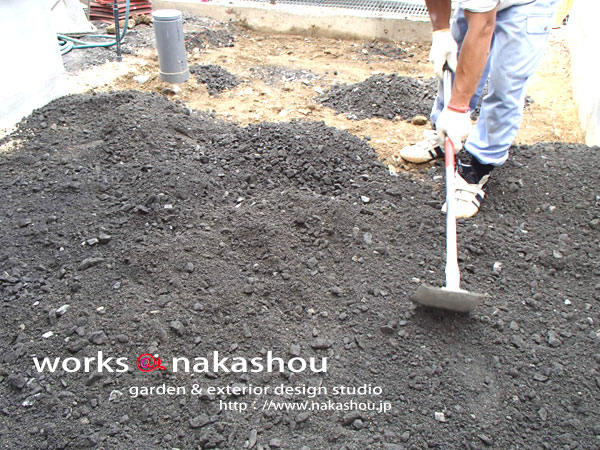 砕石敷き – nakashouの庭